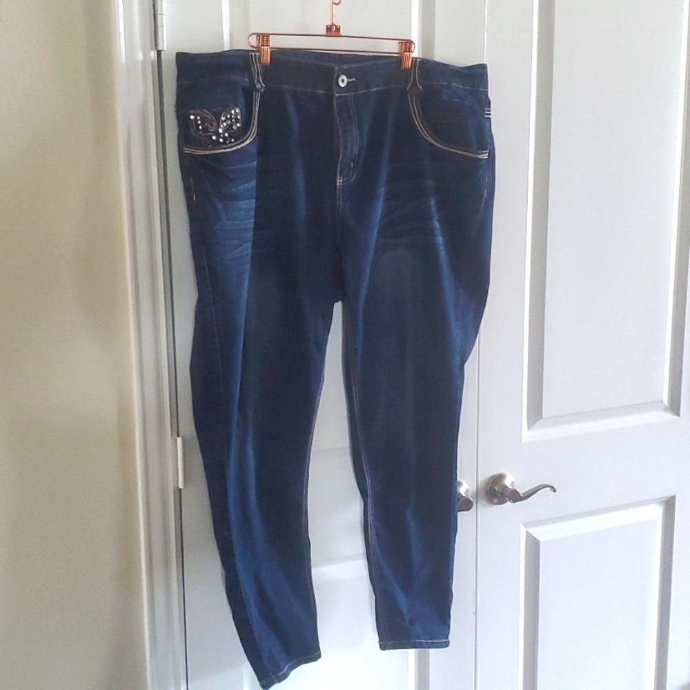Women's, size 26, average length Lane Bryant jeans. BLUE demin
